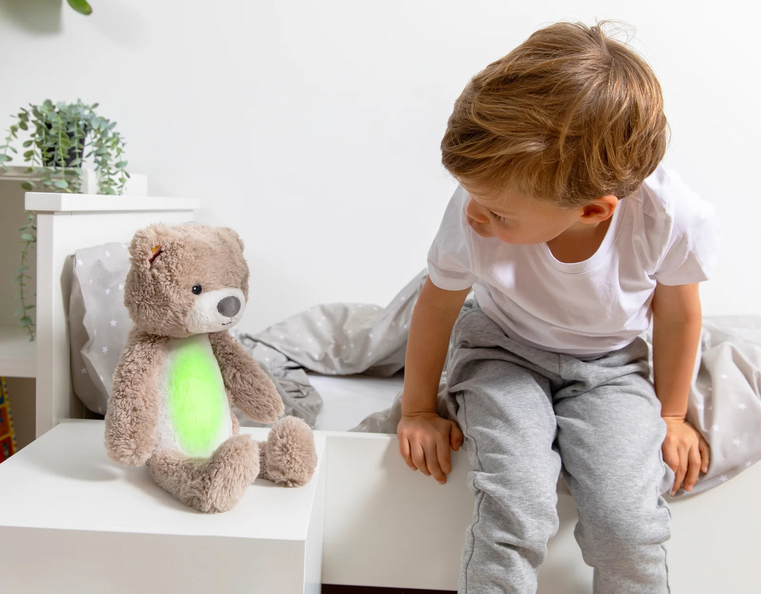 Zazu Sleeptrainer &quot;Brody o Urso&quot; com Luz Noturna e Máquina de Som - Love my Pharma